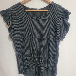 Kim & Cami flutter sleeve top